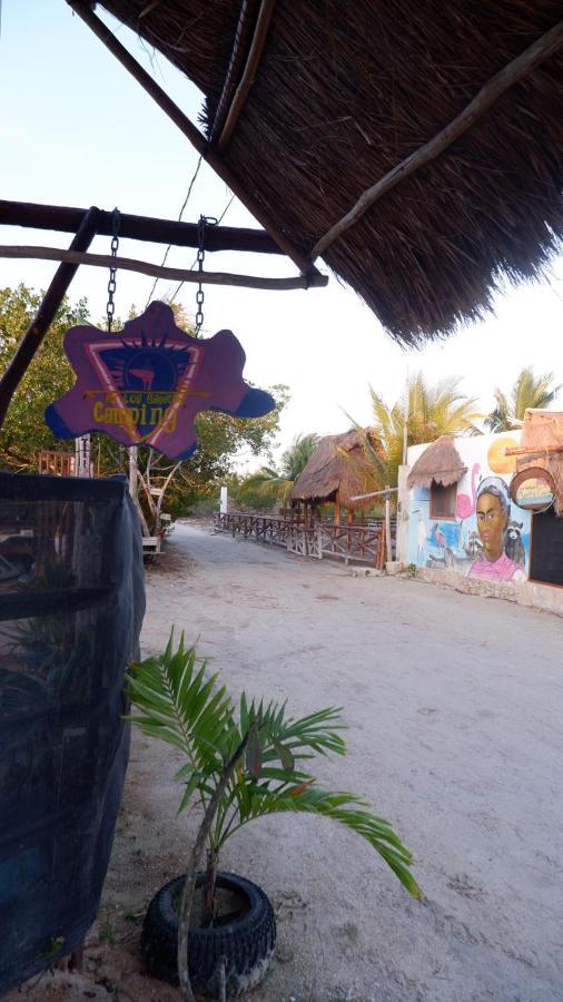 Casa De Los Santos Camping Y Eco Cabanas Isla Holbox Ngoại thất bức ảnh