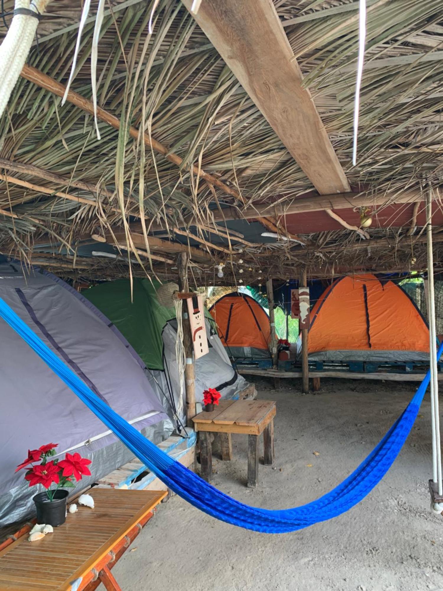 Casa De Los Santos Camping Y Eco Cabanas Isla Holbox Ngoại thất bức ảnh